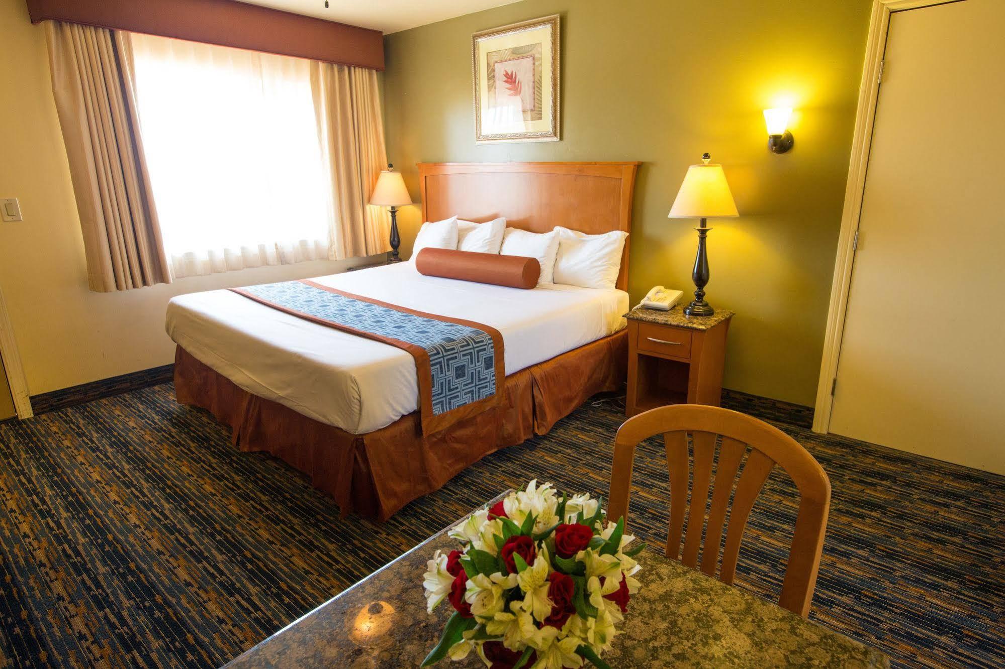 Beachwalker Inn & Suites Пізмо-Біч Екстер'єр фото